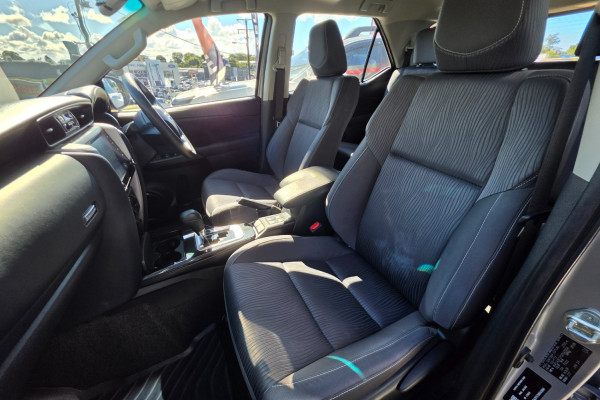 2024 Toyota Fortuner GUN156R GX SUV Image 34