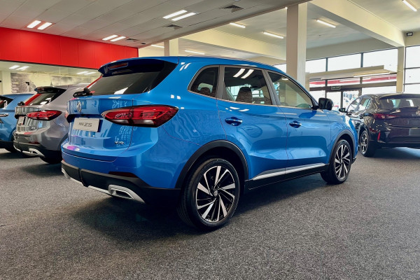 2026 MG ZS ZS32 Essence SUV Image 2