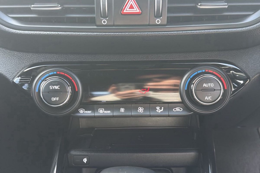 2022 Kia Cerato BD GT Hatch Image 19
