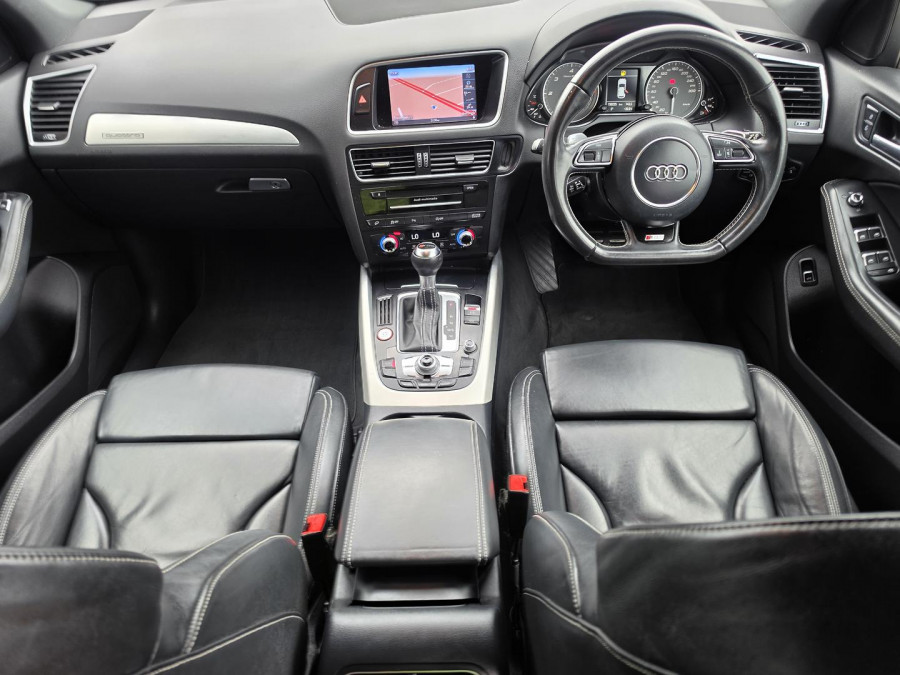 2013 Audi SQ5 8R TDI SUV Image 17