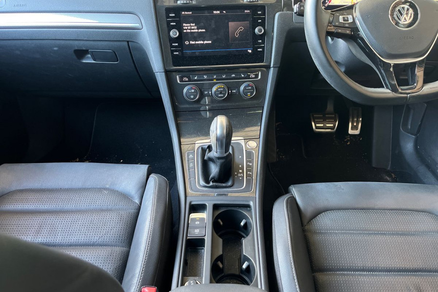 2018 Volkswagen Golf 7.5 135TDI Premium SUV Image 17