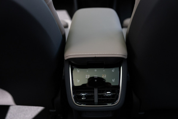 2026 Volvo ES90  Ultra Single Motor Sedan Image 18
