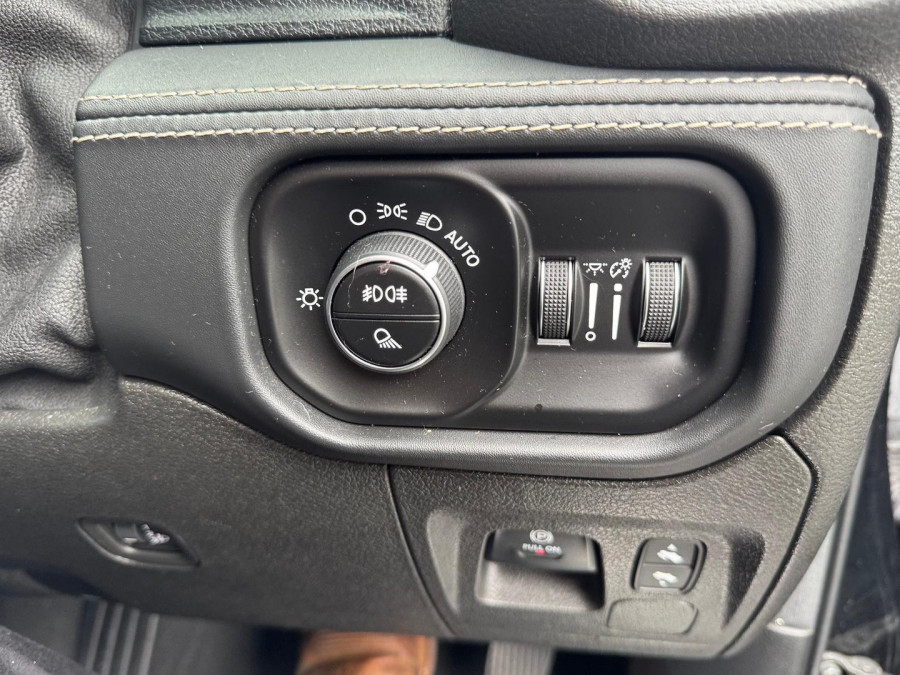 2022 Ram 1500 DT Laramie Ute Image 24