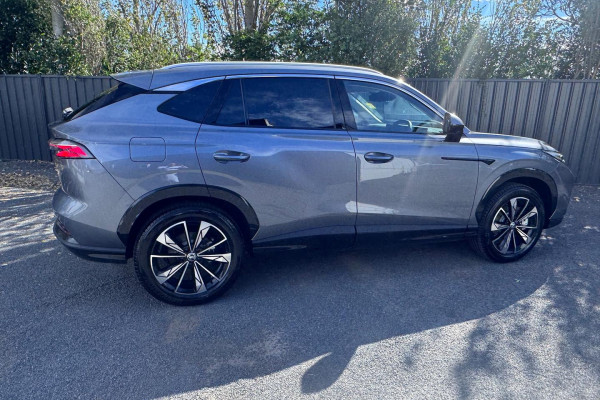 2025 MG HS AS33H Essence Hybrid+ SUV Image 2