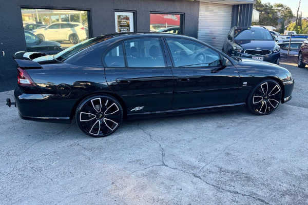 2002 Holden Commodore VY SS Sedan Image 4