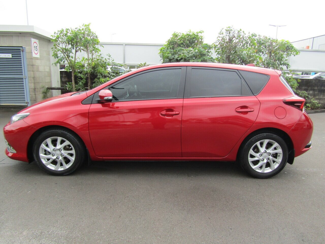 2016 Toyota Corolla ZRE182R Ascent Sport Hatch Image 4