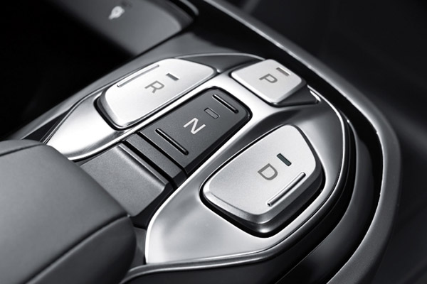 IONIQ Electric Electronic gear shift.