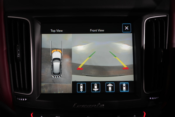 2020 Maserati Levante SUV image 22
