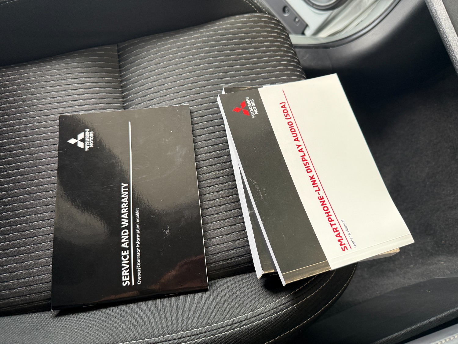 2023 MY24 Mitsubishi Outlander ZM LS SUV Image 23
