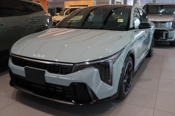 2026 Kia K4 CL4m GT-Line Hatch Image 4