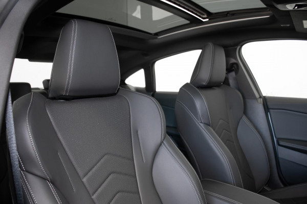 2025 BMW 2 Series F74 220 M Sport Sedan image 9