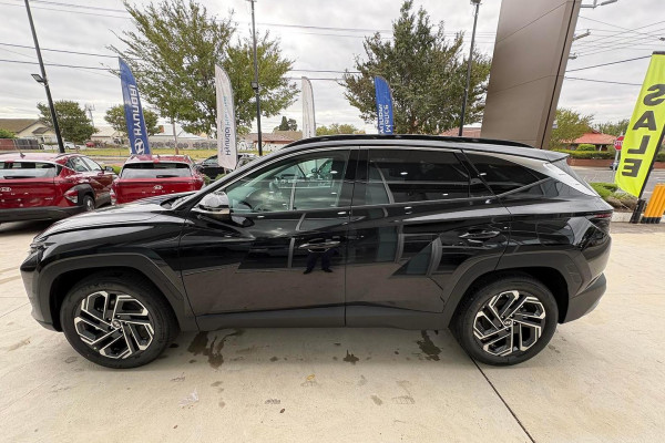 2026 Hyundai Tucson NX4.V4 Hybrid Premium SUV Image 4