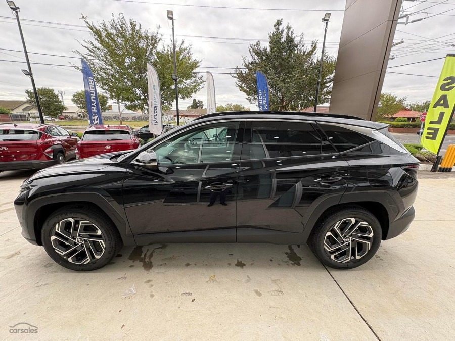 2026 Hyundai Tucson NX4.V4 Hybrid Premium SUV Image 4