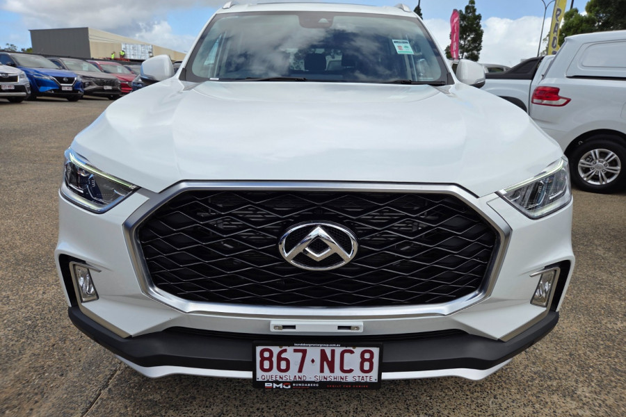 2024 LDV D90 Executive SUV Image 8