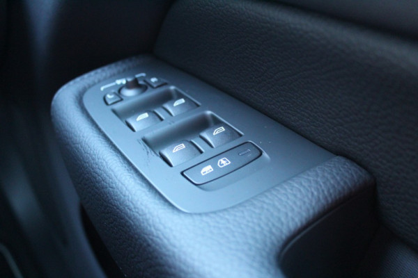 2019 MY20 Volvo XC60 UZ D5 R-Design Suv