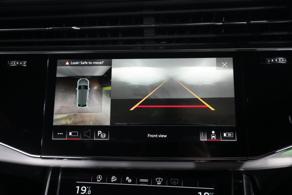 2021 Audi SQ8 F1 TDI SUV Image 23