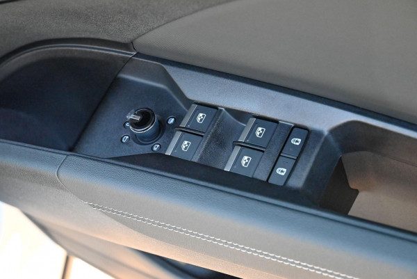 2025 MY26 Audi Q4 e-tron F4 45 SUV image 29