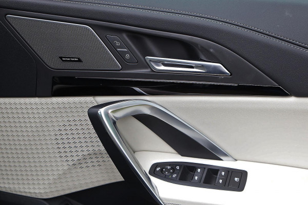 2025 BMW X1 U11 sDrive18i SUV image 11