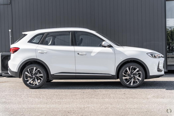 2025 MG ZS ZS32 Essence Turbo SUV Image 5