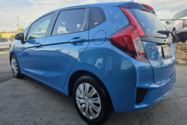 2015 Honda Jazz GF VTi Hatch Image 9