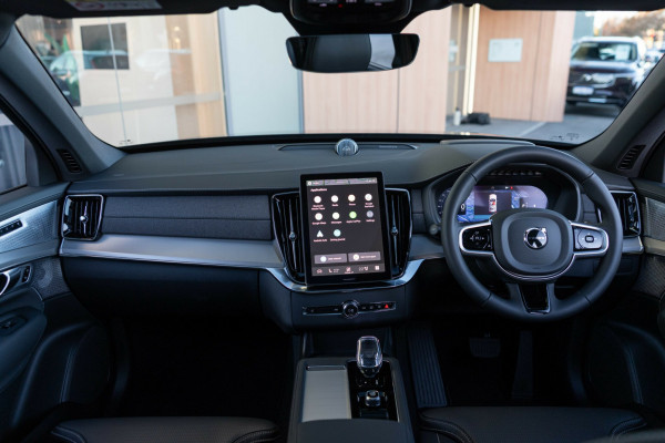 2026 Volvo XC90 L Series Black Edition SUV Image 4