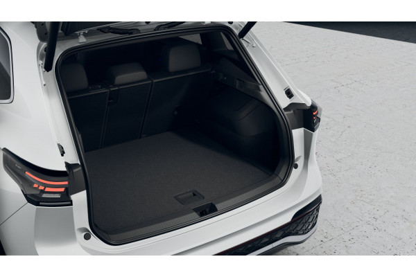 2026 Volkswagen Tiguan CT 195TSI R-Line SUV Image 8