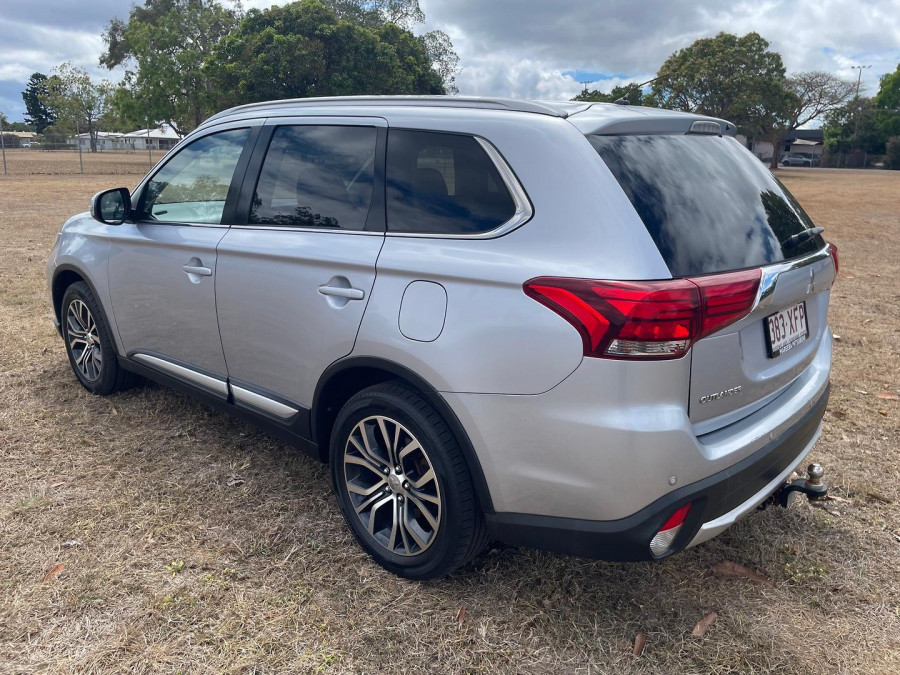 2016 Mitsubishi Outlander ZK LS SUV Image 5